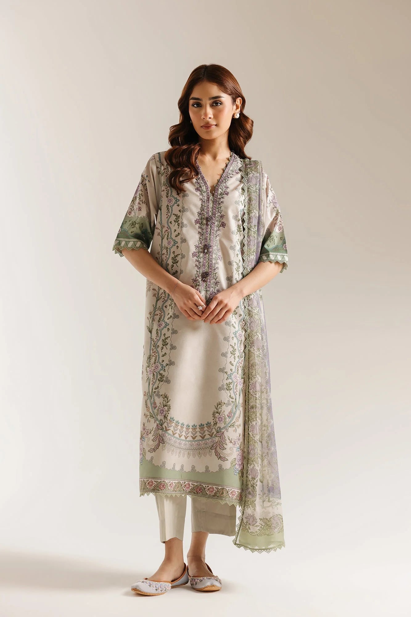 ETHNC EMBROIDERED SUIT (E1017/203/127)