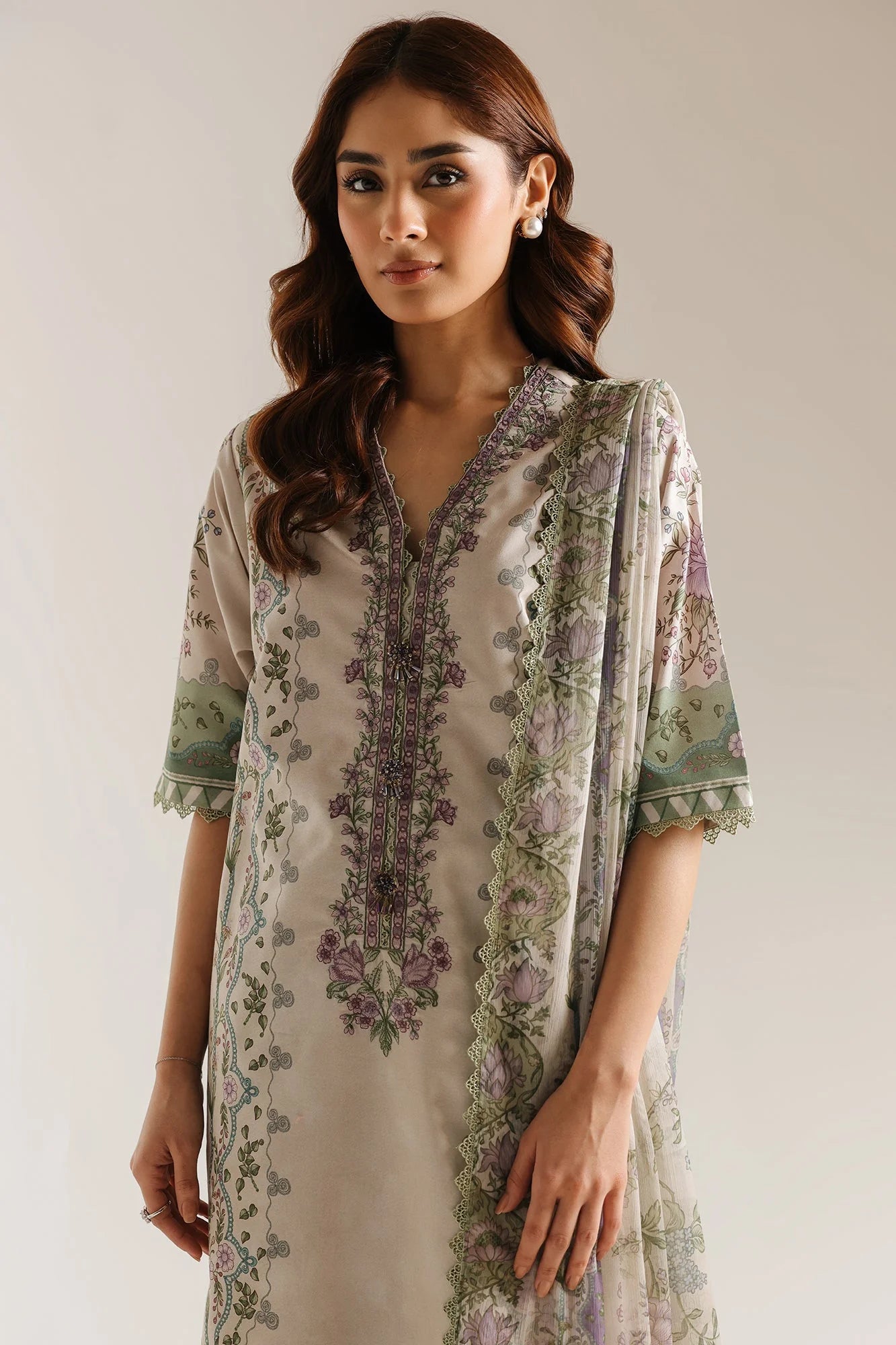ETHNC EMBROIDERED SUIT (E1017/203/127)