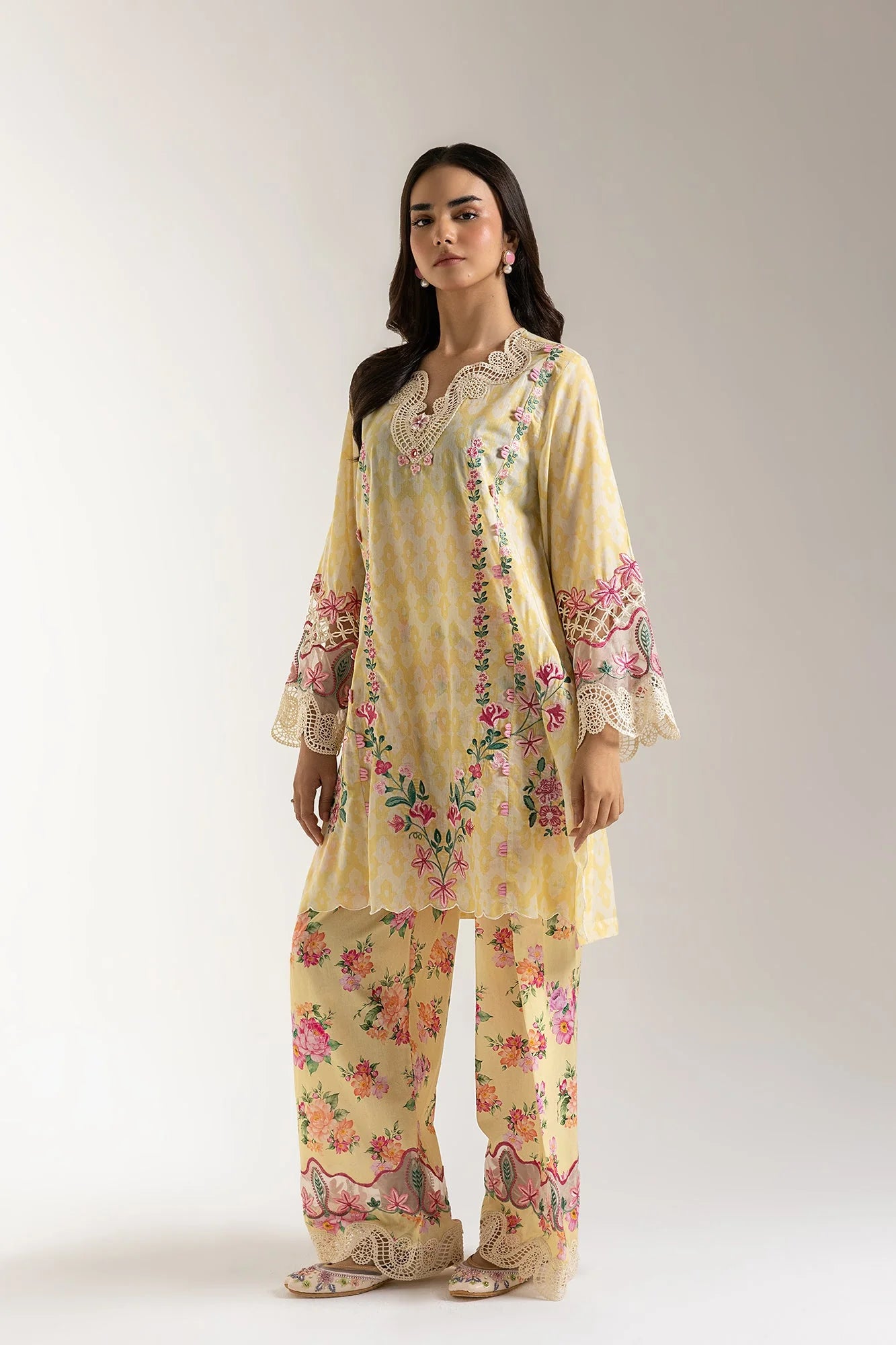 EMBROIDERED SUIT E3266/103/101 | Ethnc