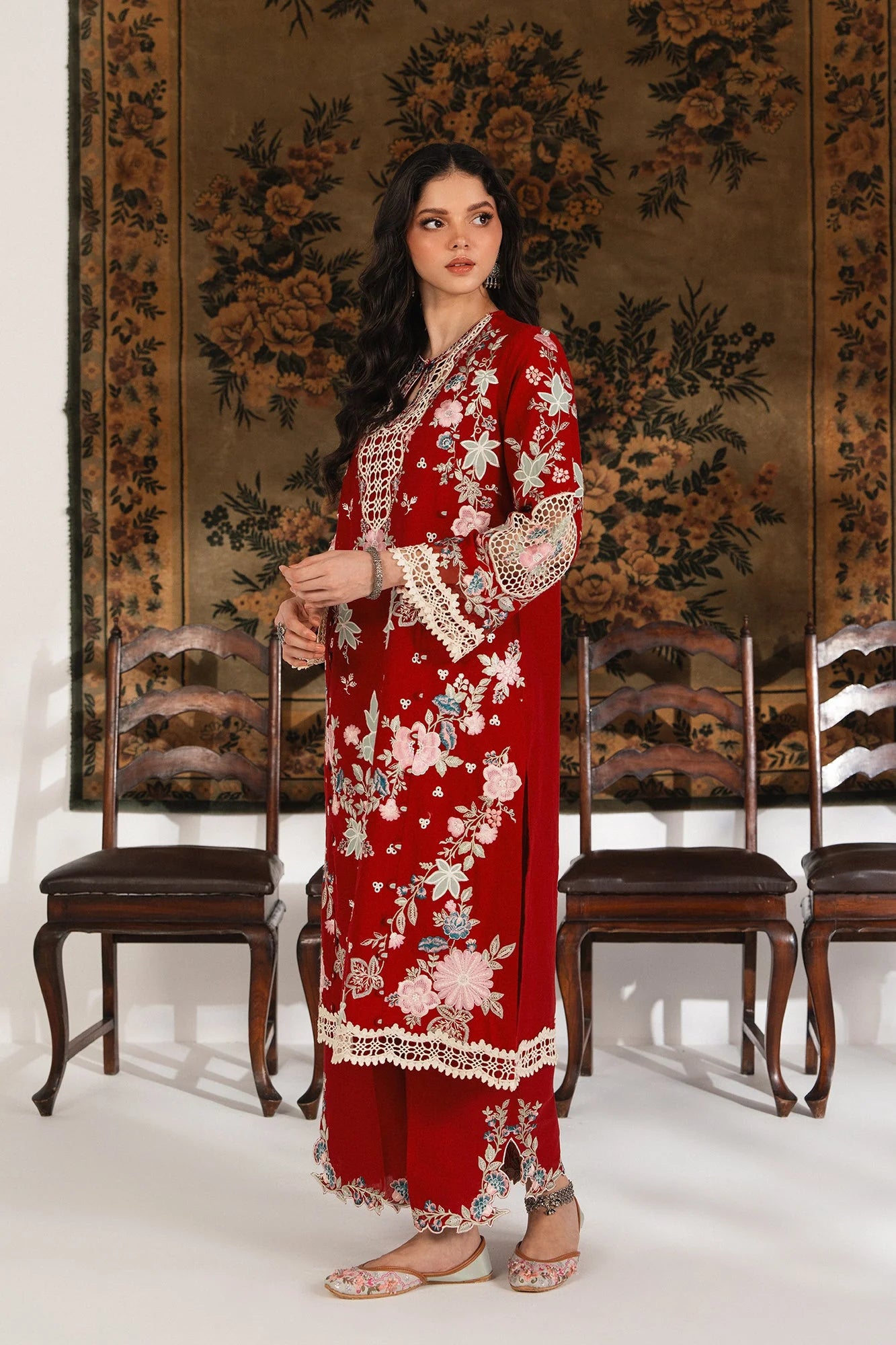 Ethnc Campaign Floral Charm HS'25 Drop-06 - E3315/103/416
