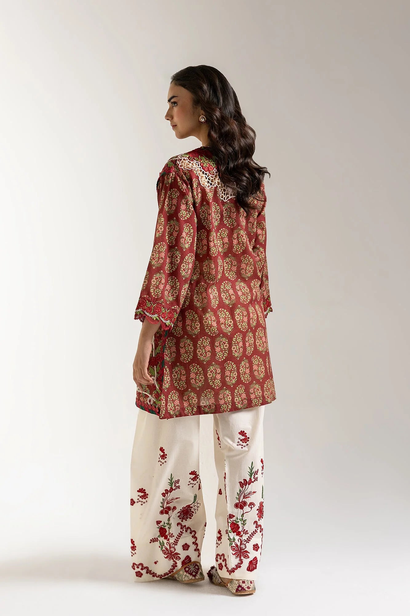ETHNC EMBROIDERED SUIT (E3377/103/415)
