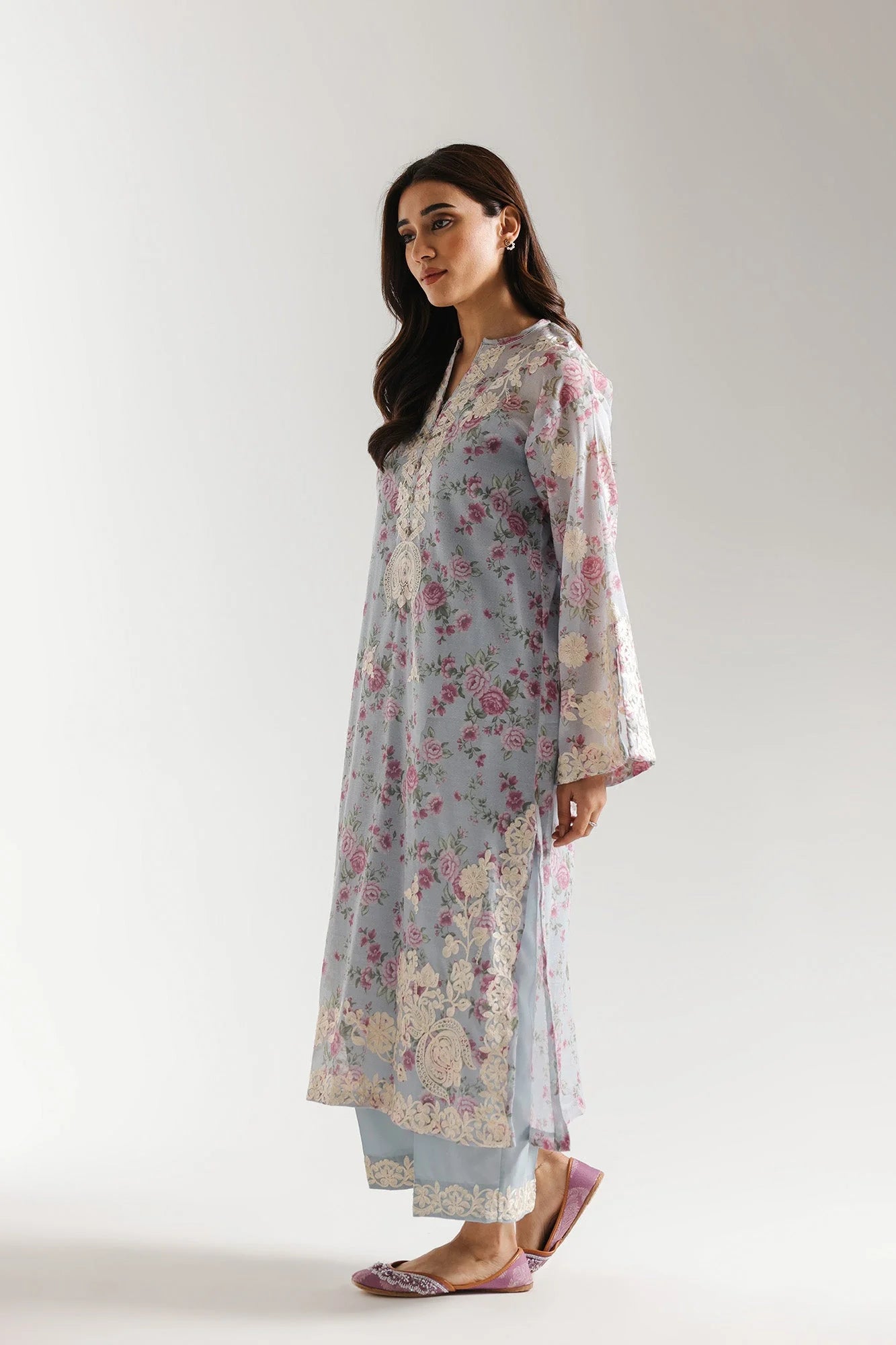 EMBROIDERED SUIT (E4000/103/636)