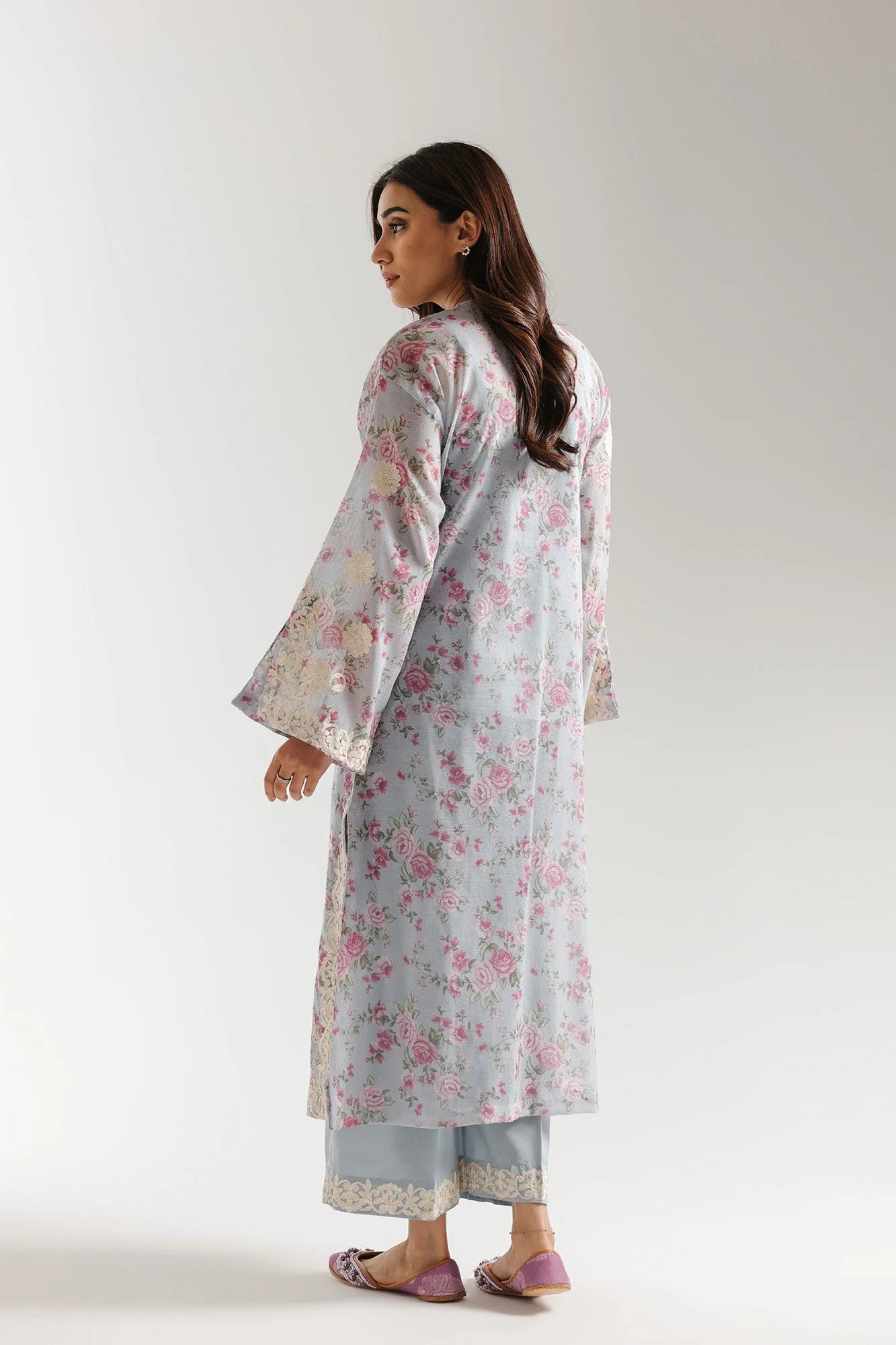 EMBROIDERED SUIT (E4000/103/636)