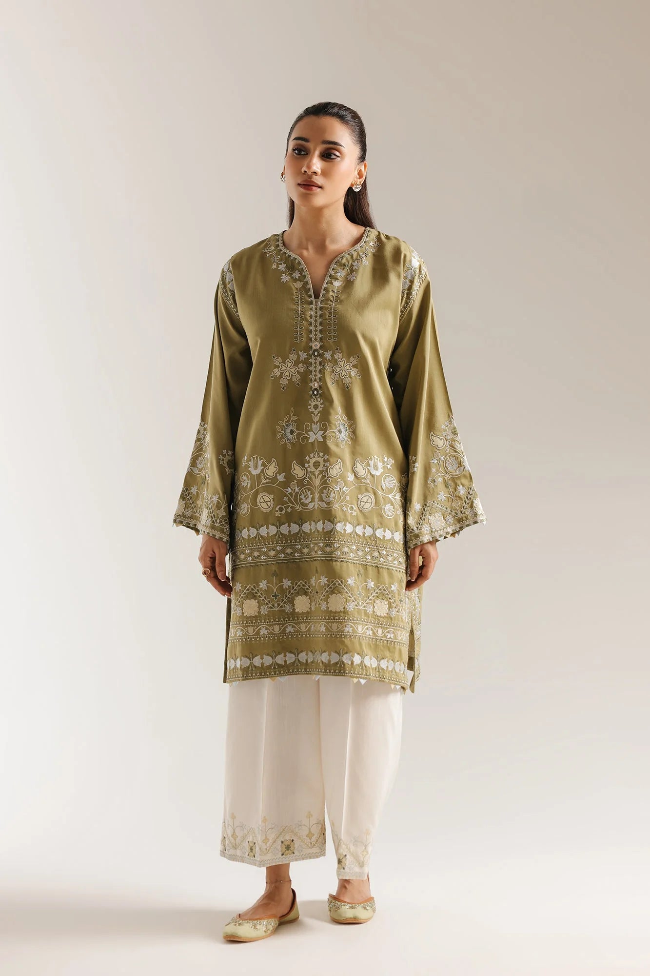 EMBROIDERED SUIT (E4011/103/121)