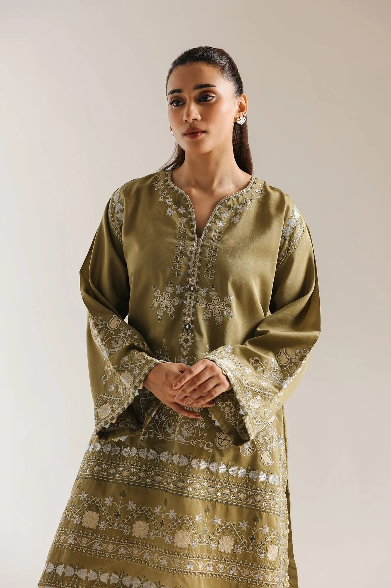 EMBROIDERED SUIT (E4011/103/121)