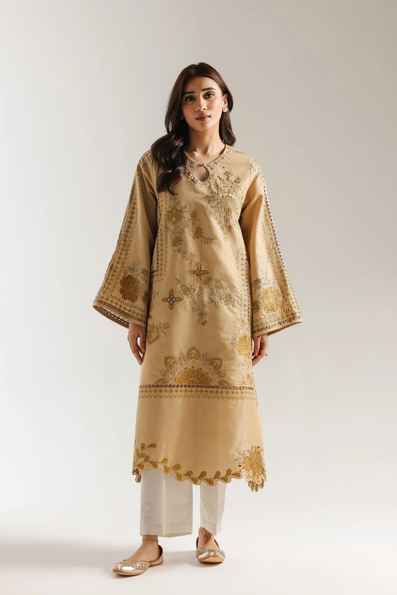 EMBROIDERED SUIT (E4023/103/114)