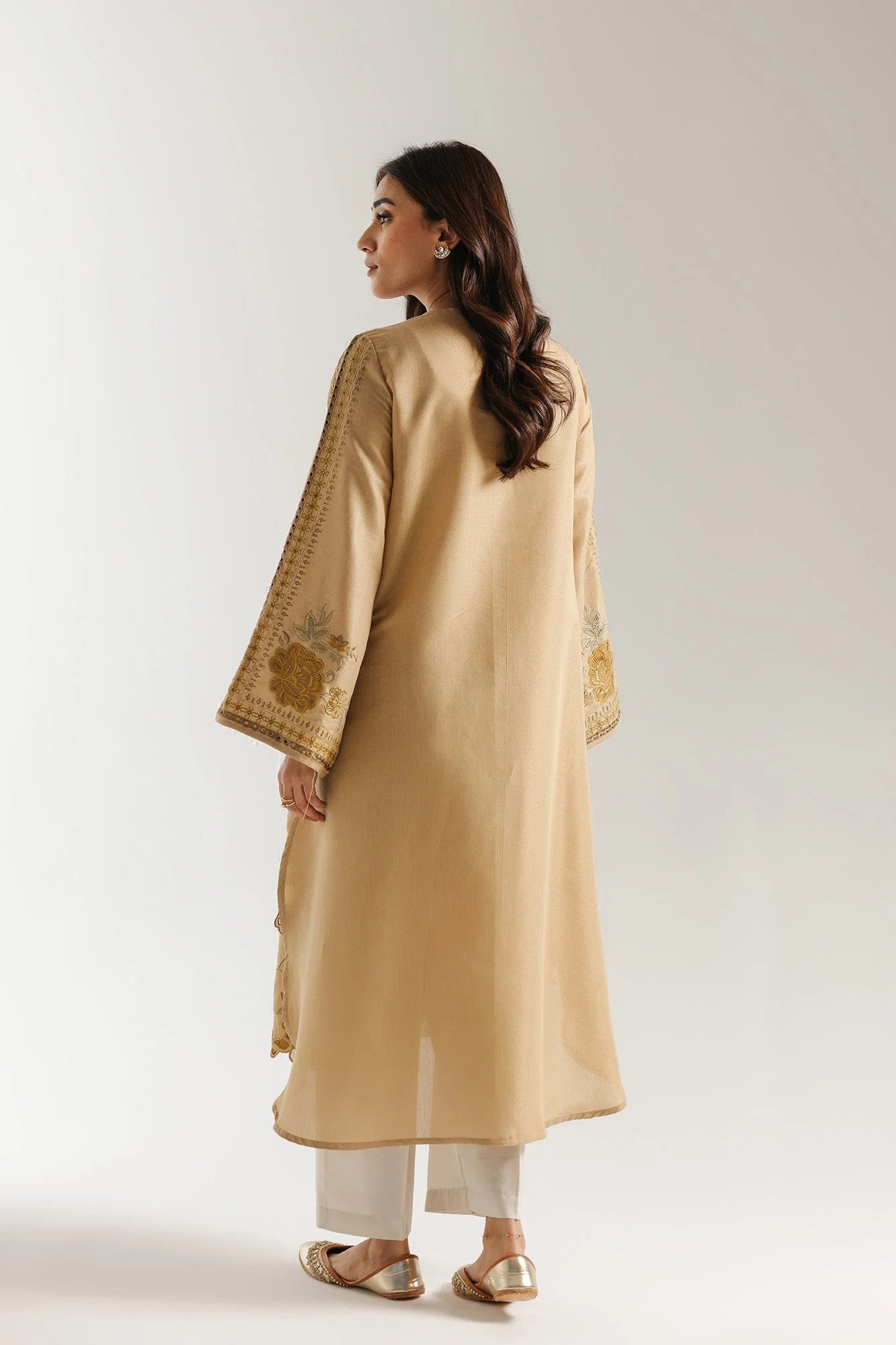 EMBROIDERED SUIT (E4023/103/114)