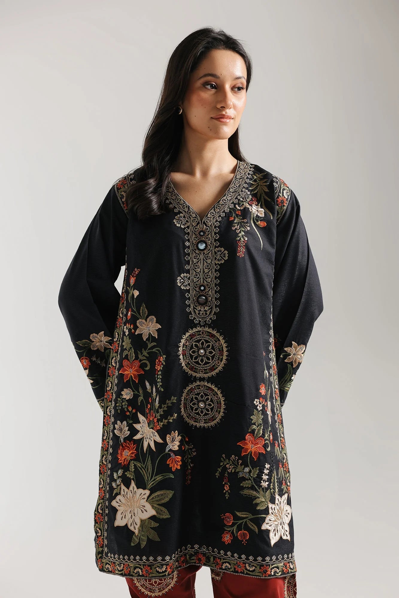 EMBROIDERED SUIT (E4027/103/902)
