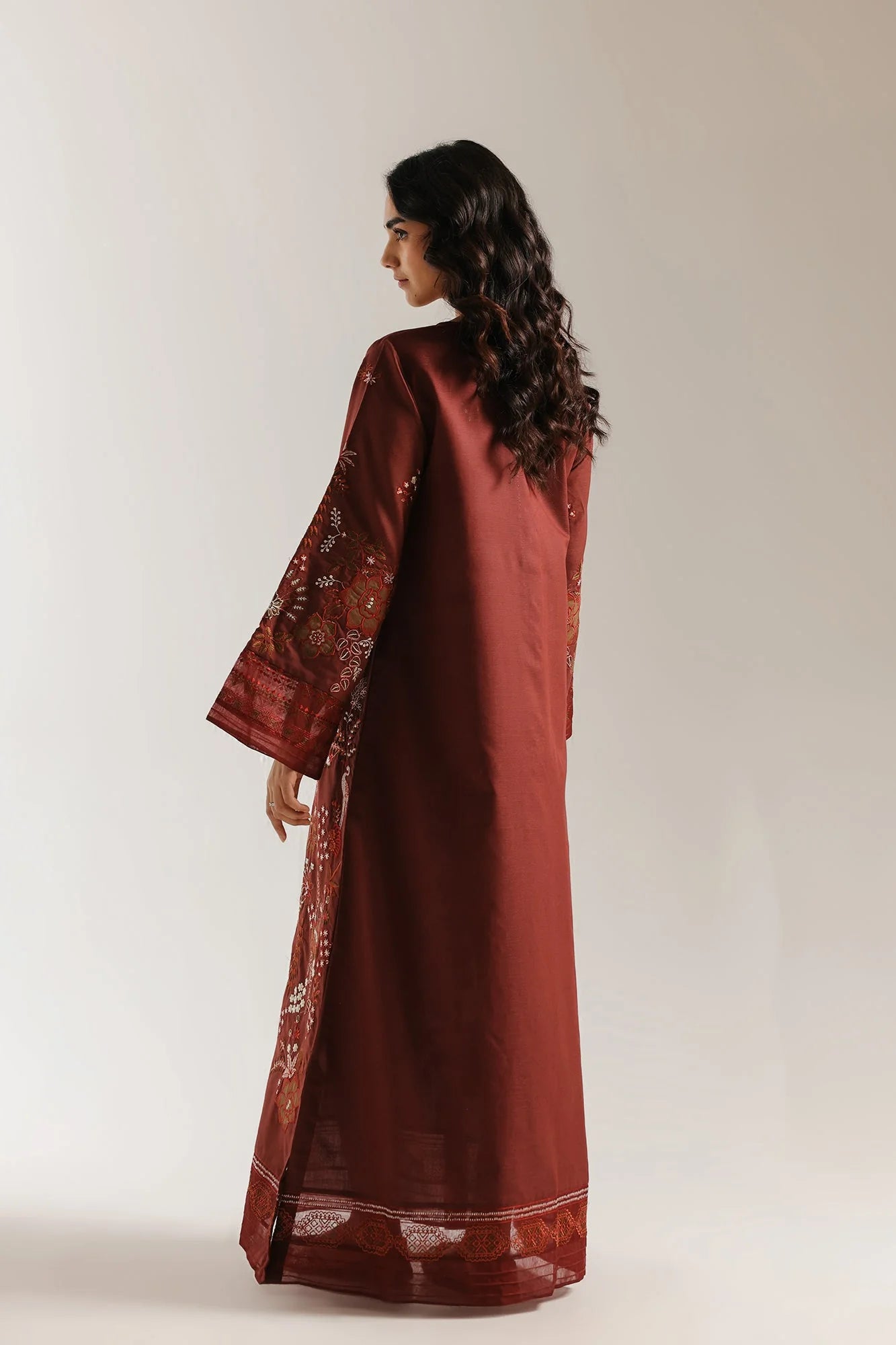 EMBROIDERED KAFTAN (E4028/103/801)