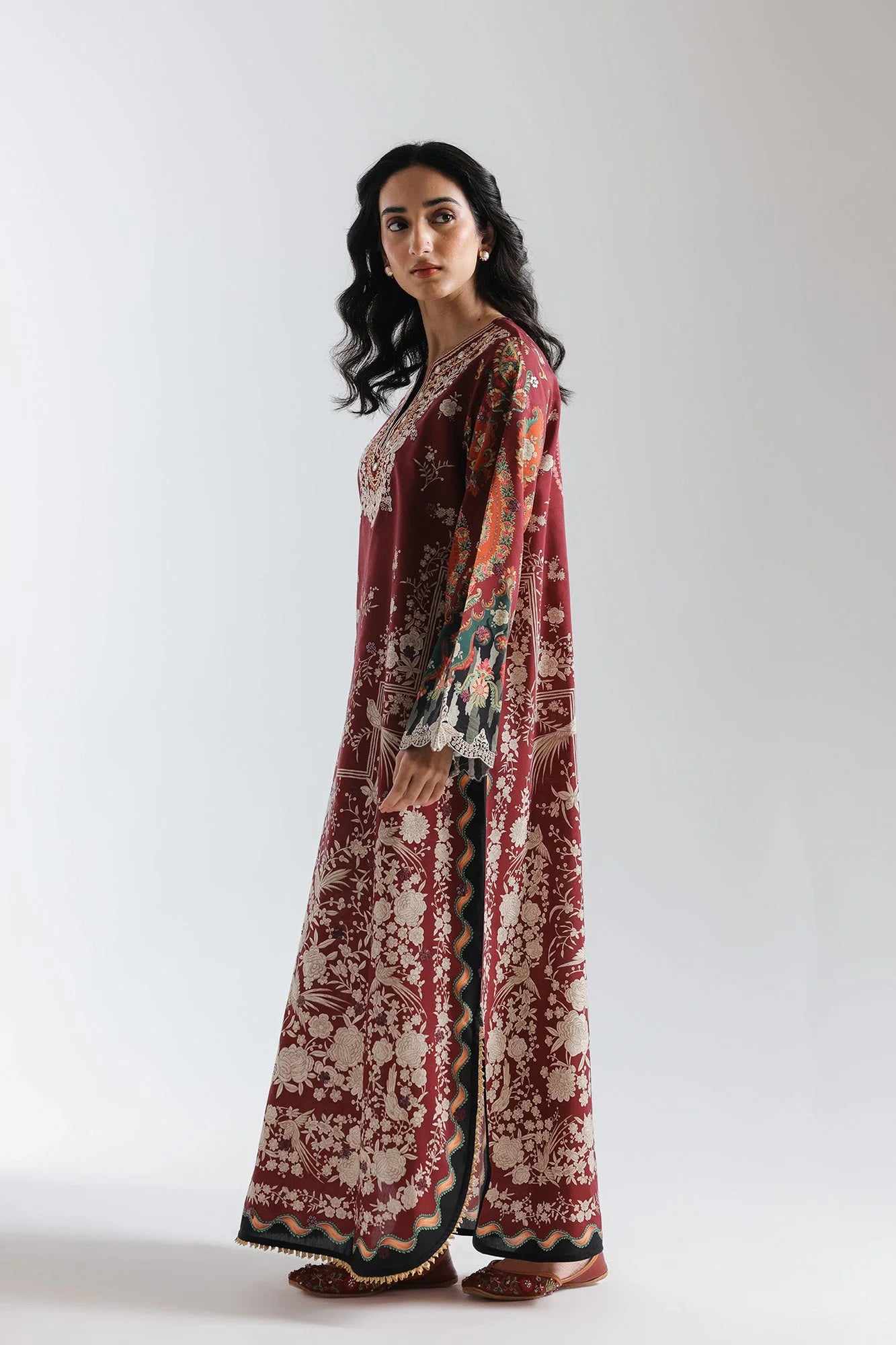 EMBROIDERED KAFTAN (E4033/103/414)