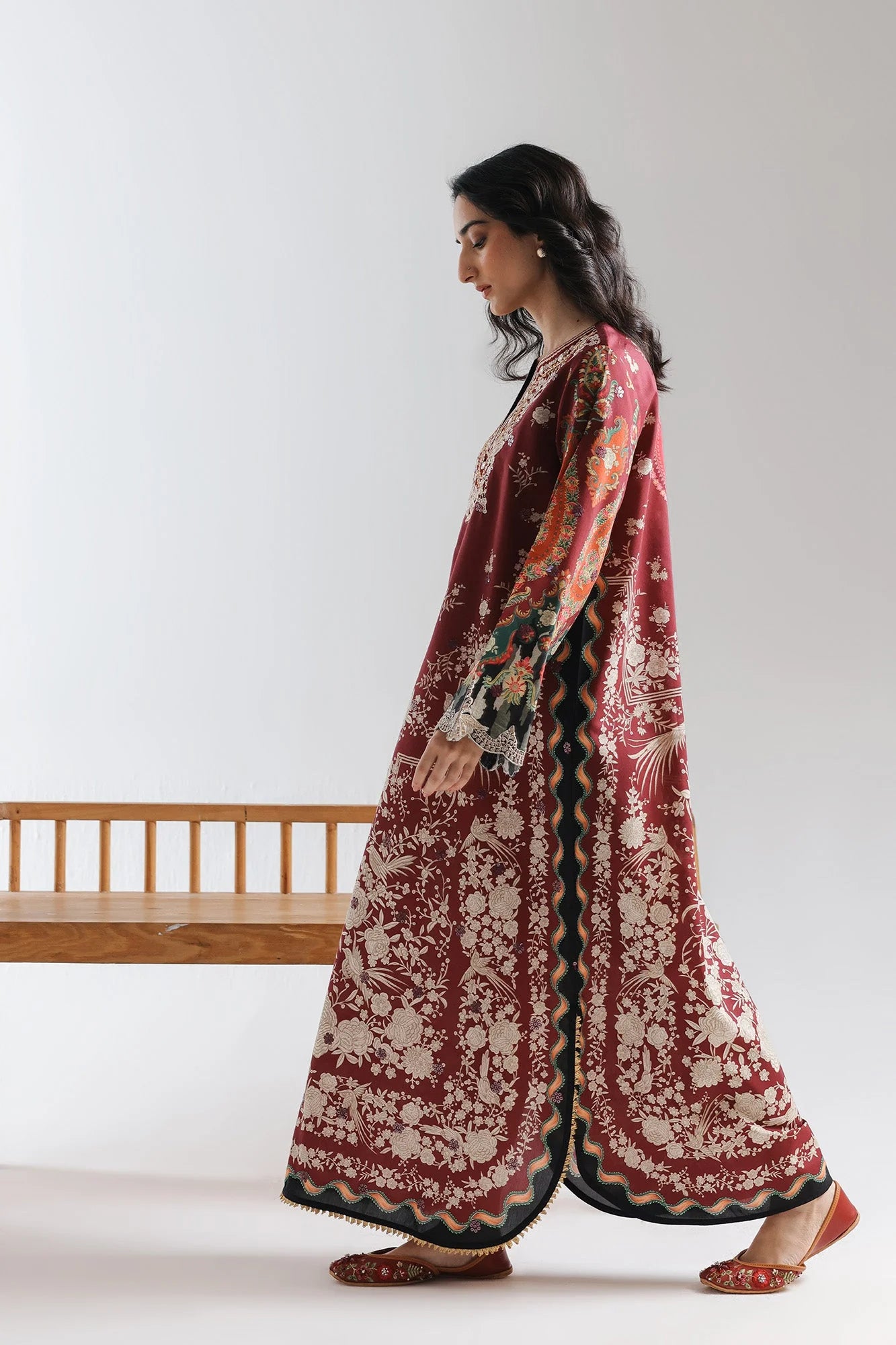 EMBROIDERED KAFTAN (E4033/103/414)