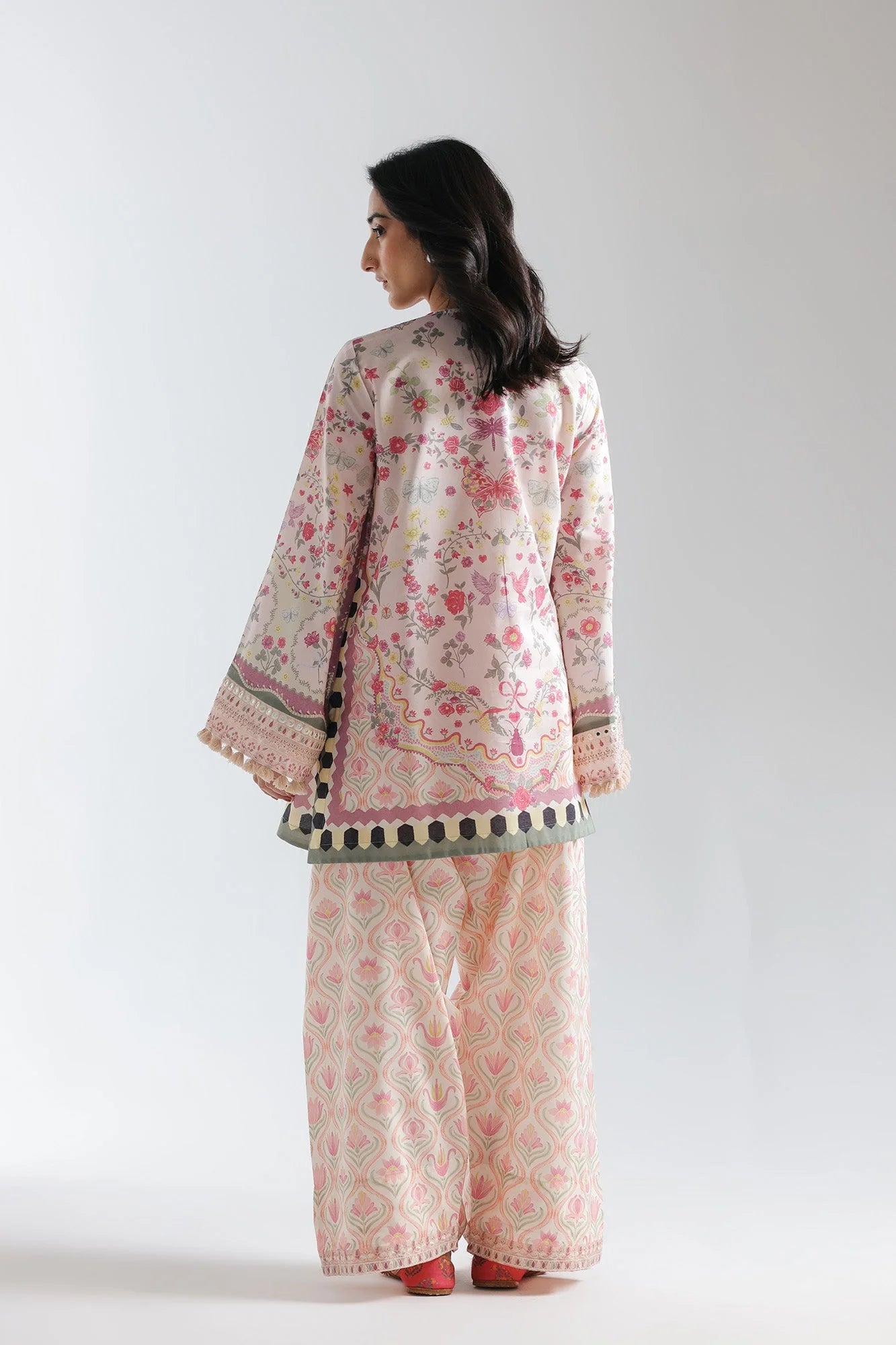 EMBROIDERED SUIT (E4036/103/427)