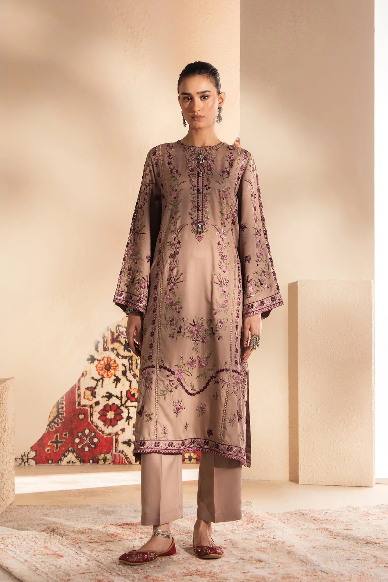 ETHNC EMBROIDERED SUIT (E4042/103/805)