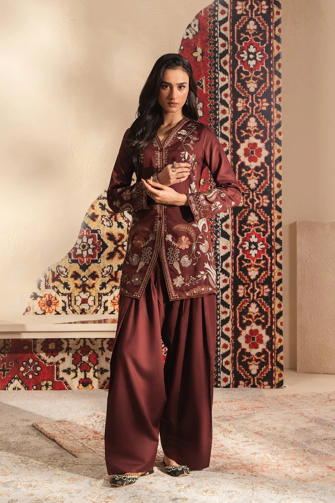 ETHNC EMBROIDERED SUIT (E4043/103/306)