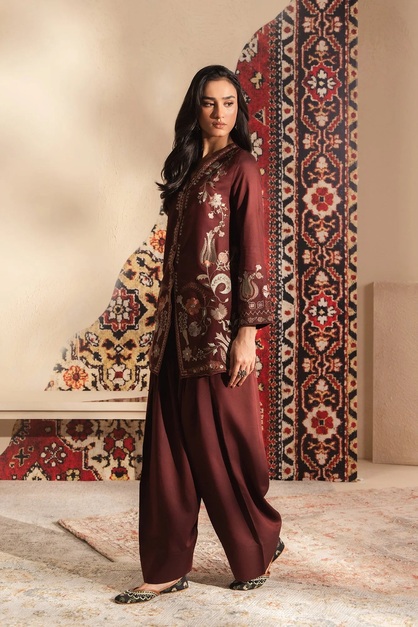ETHNC EMBROIDERED SUIT (E4043/103/306)