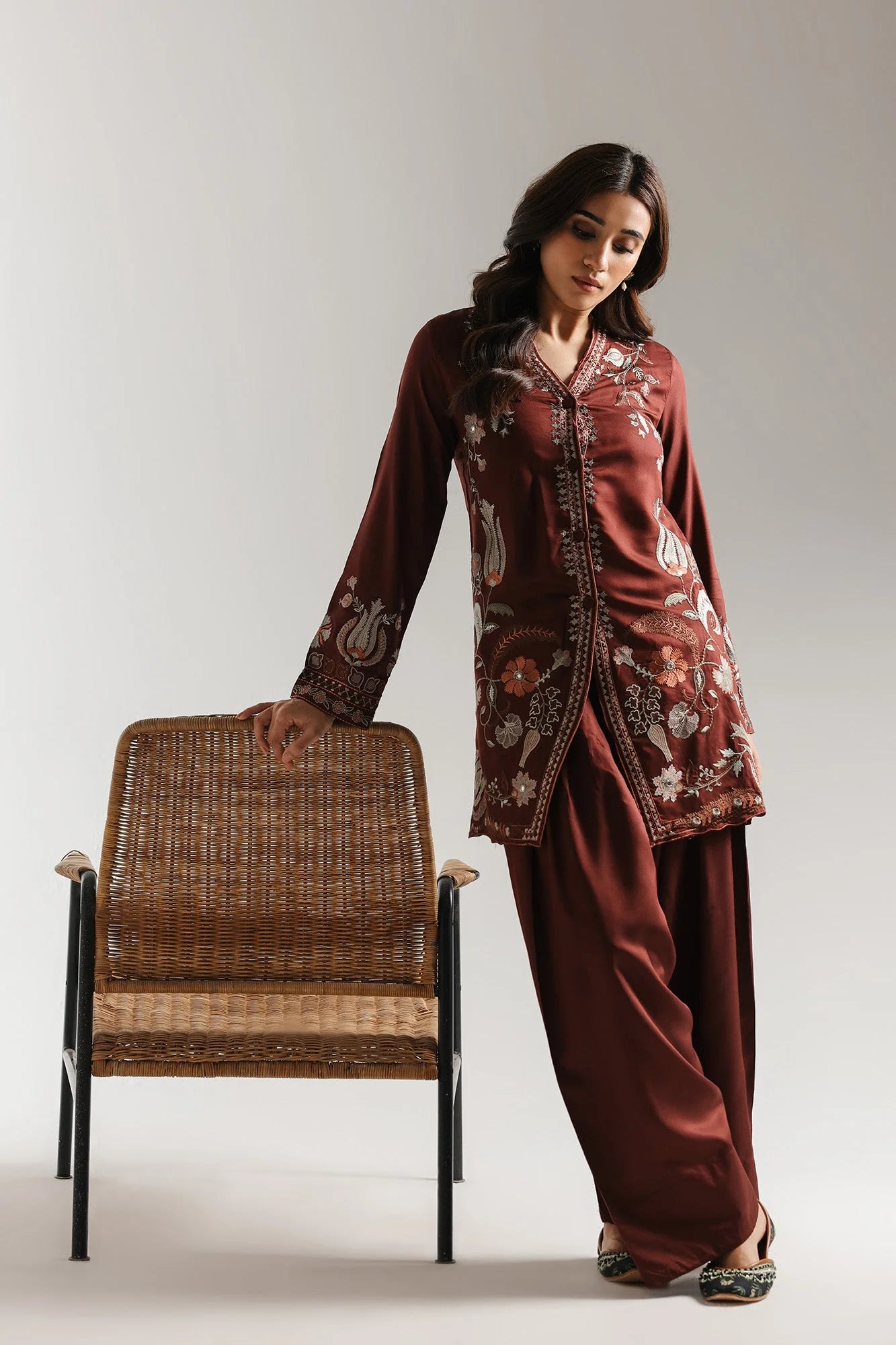 ETHNC EMBROIDERED SUIT (E4043/103/306)