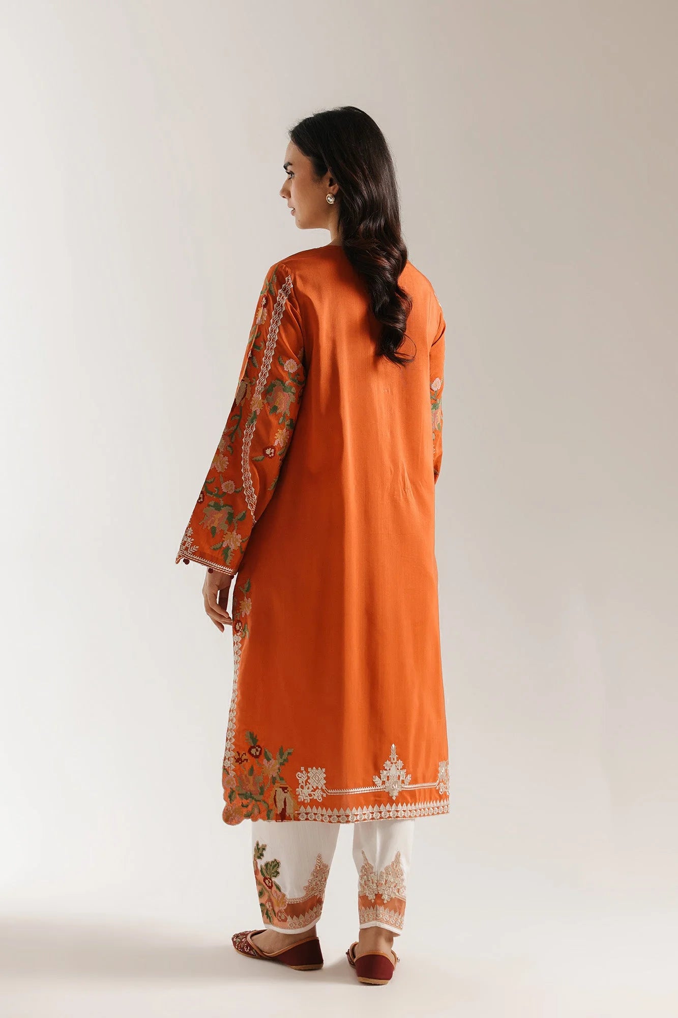 ETHNC EMBROIDERED SUIT (E4048/103/213)