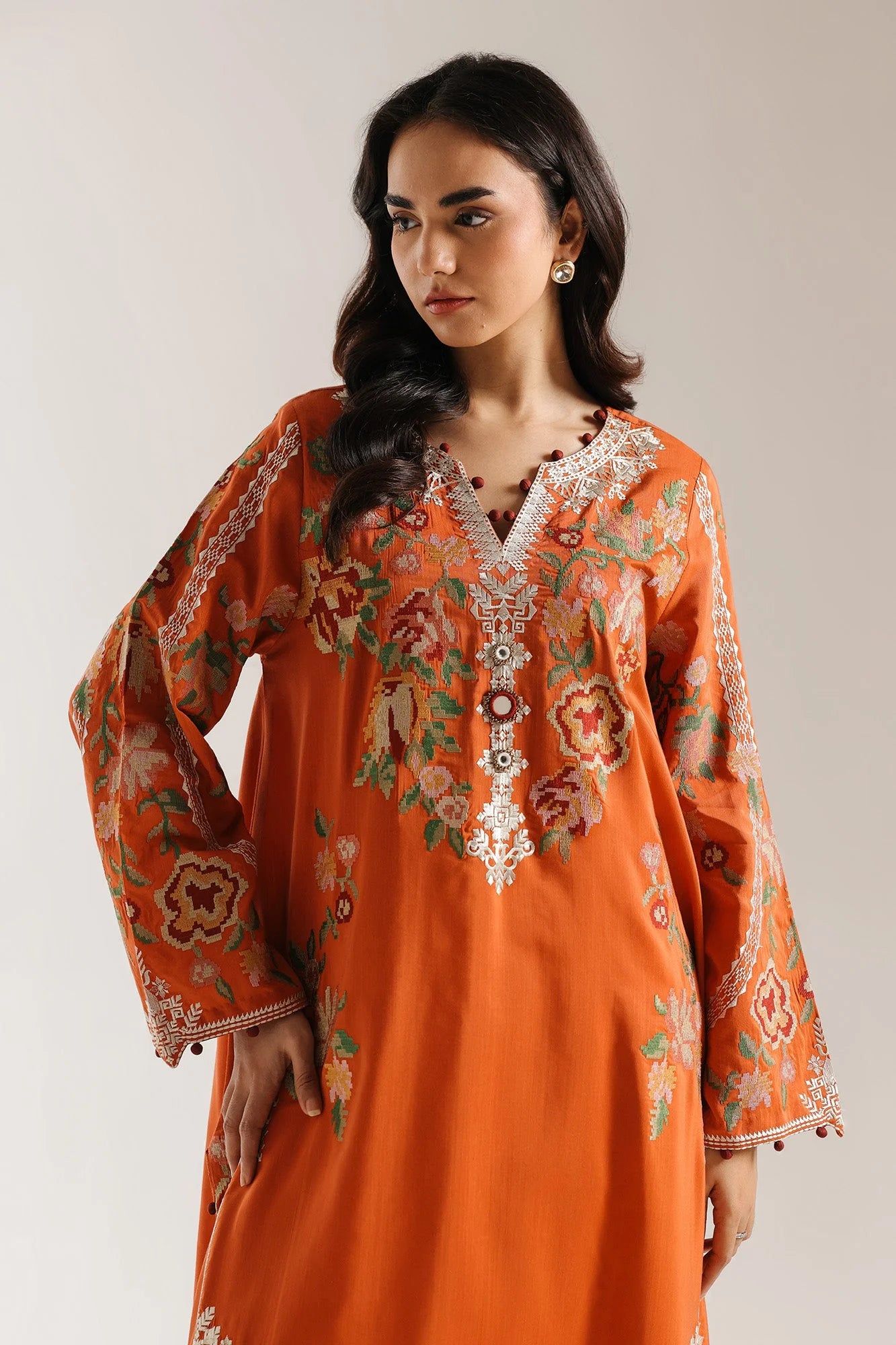 ETHNC EMBROIDERED SUIT (E4048/103/213)