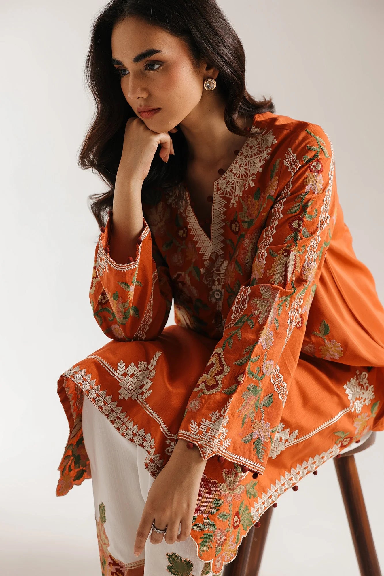ETHNC EMBROIDERED SUIT (E4048/103/213)