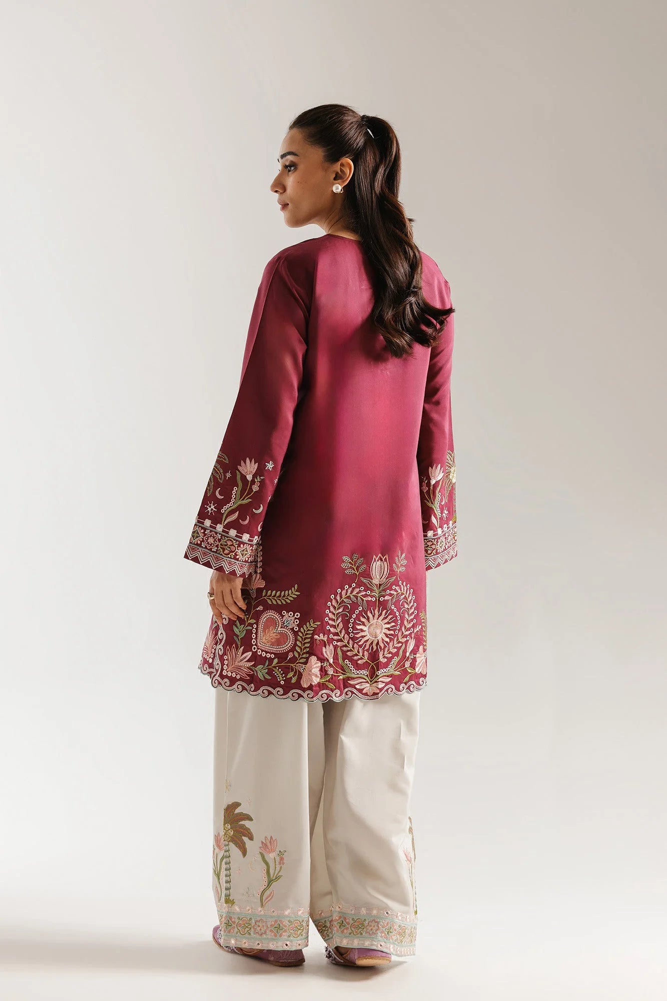 EMBROIDERED SUIT (E4072/103/403)