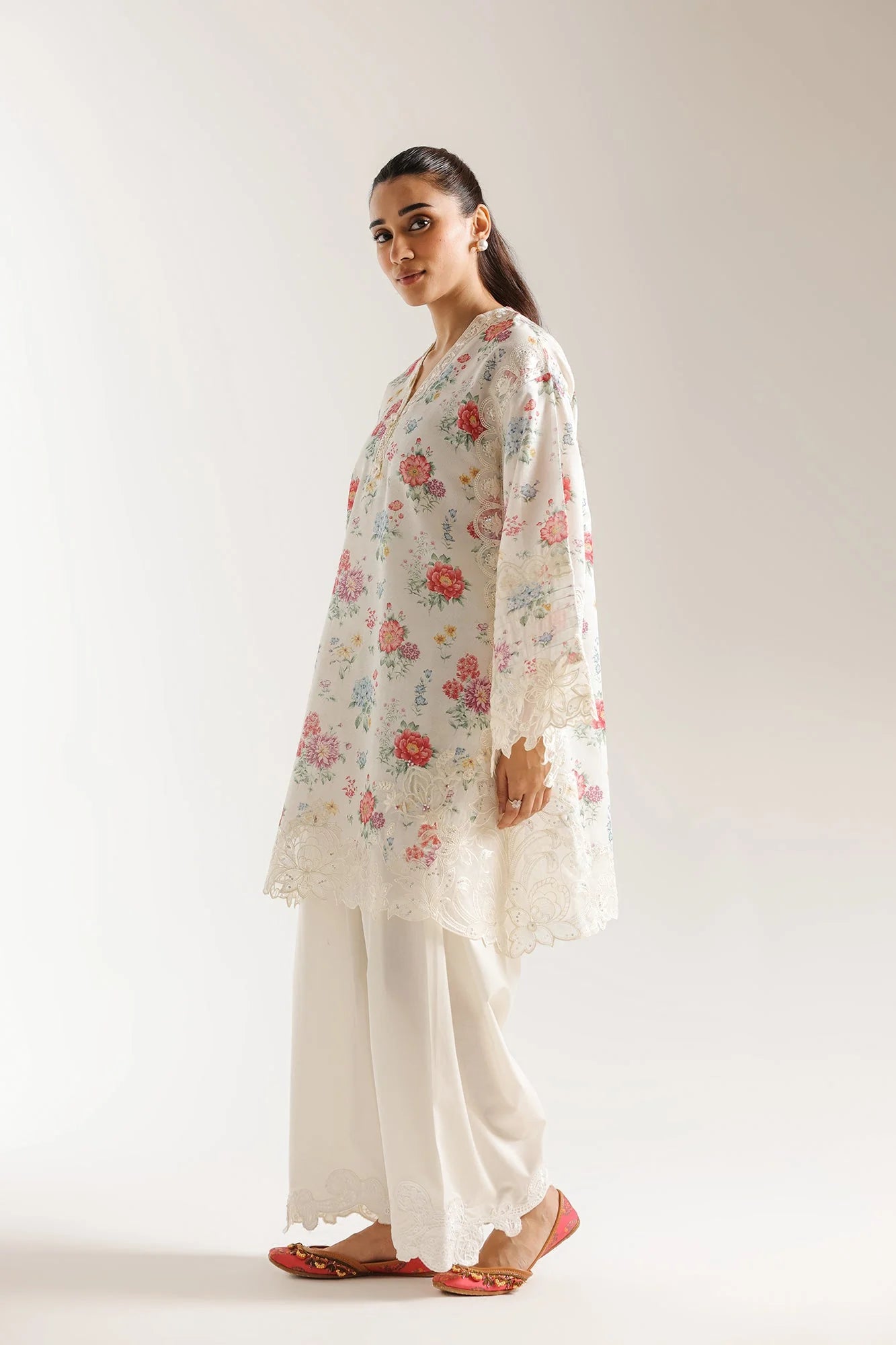 EMBROIDERED SUIT (E4095/103/003)