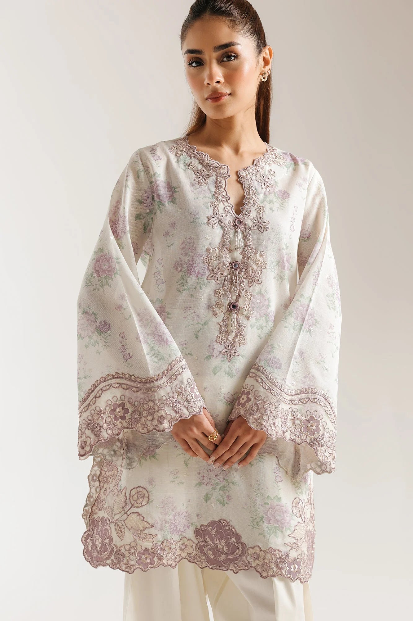EMBROIDERED SUIT (E4096/103/005)