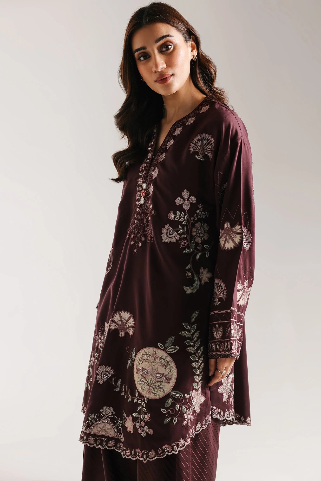 EMBROIDERED SUIT (E4103/103/802)