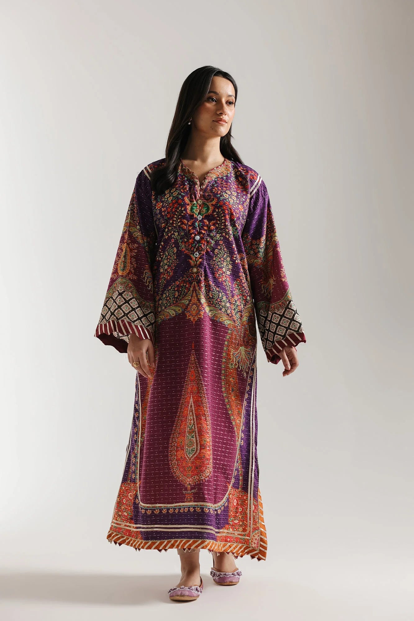 EMBROIDERED KAFTAN (E4106/103/403)