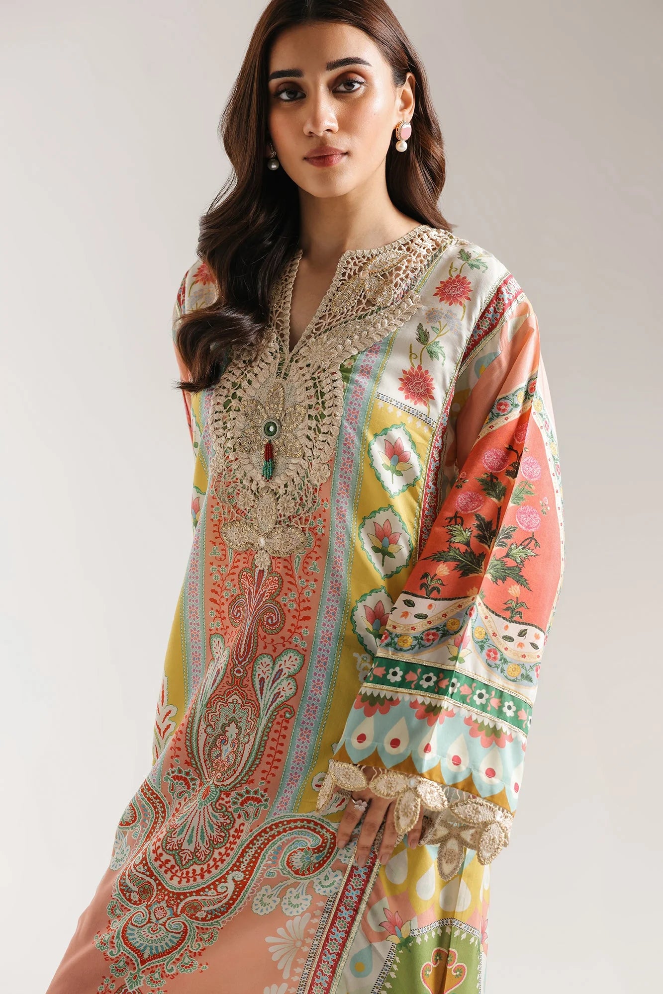EMBROIDERED DRESS (E4115/103/325)