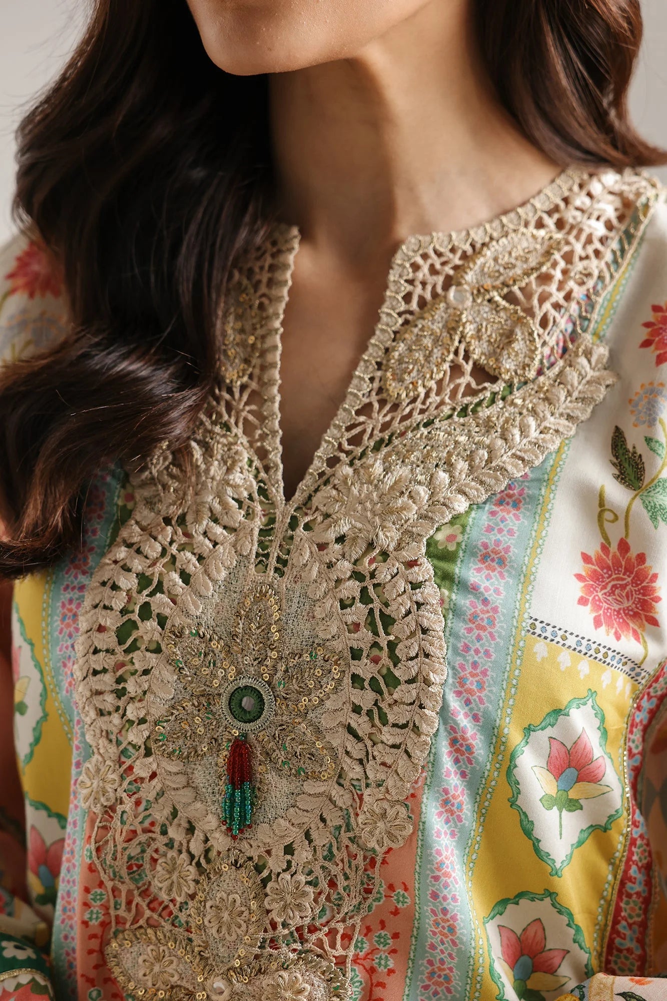 EMBROIDERED DRESS (E4115/103/325)