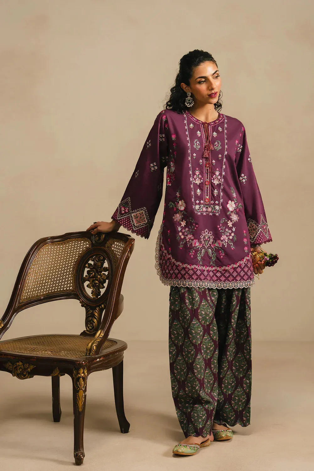 Ethnc Rozana Collection SS '26 Drop V - Embroidered Suit | E4125/103/516