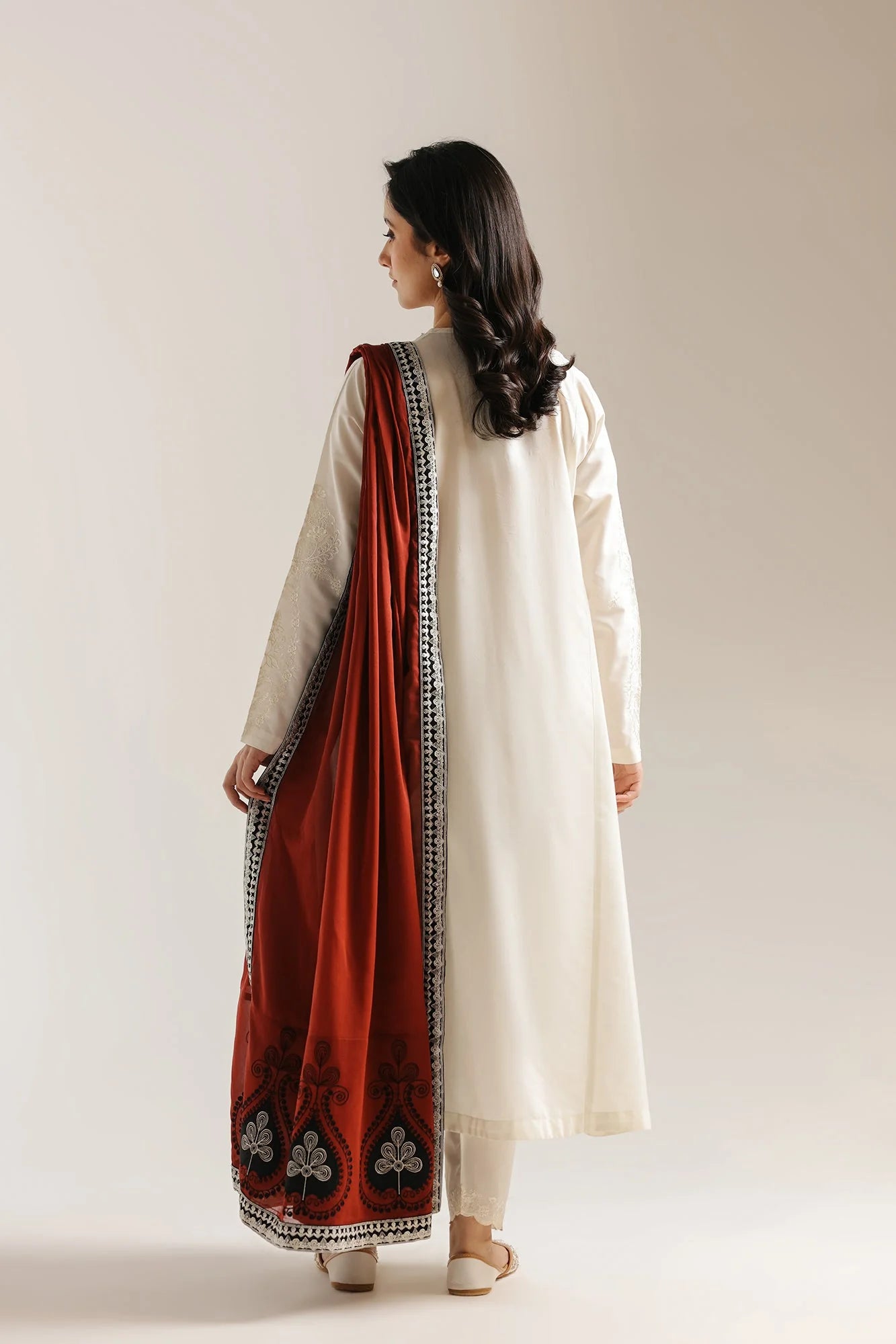 ETHNC EMBROIDERED SUIT (E4149/103/005)