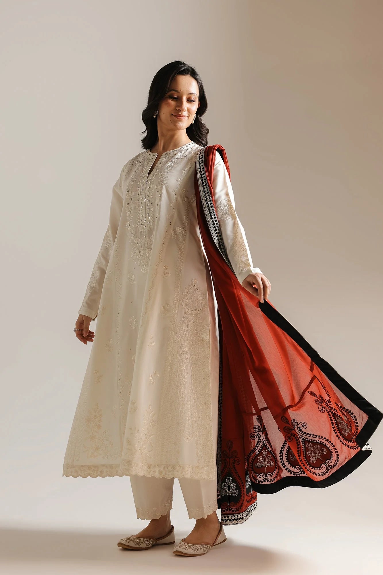 ETHNC EMBROIDERED SUIT (E4149/103/005)