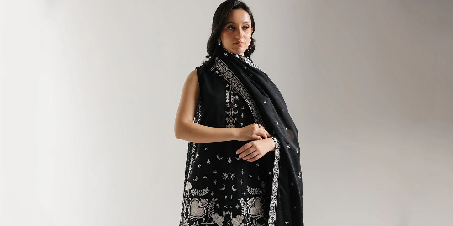 EMBROIDERED SUIT (E4153/103/901)