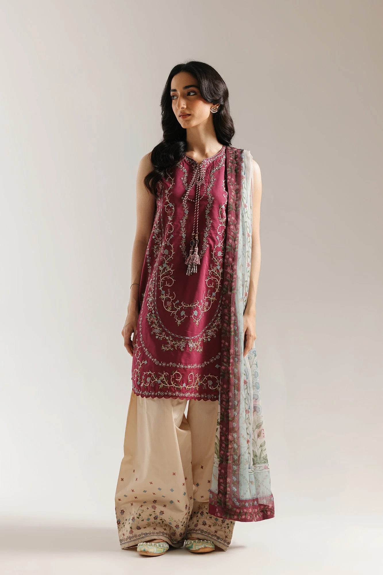 EMBROIDERED SUIT (E4154/103/414)