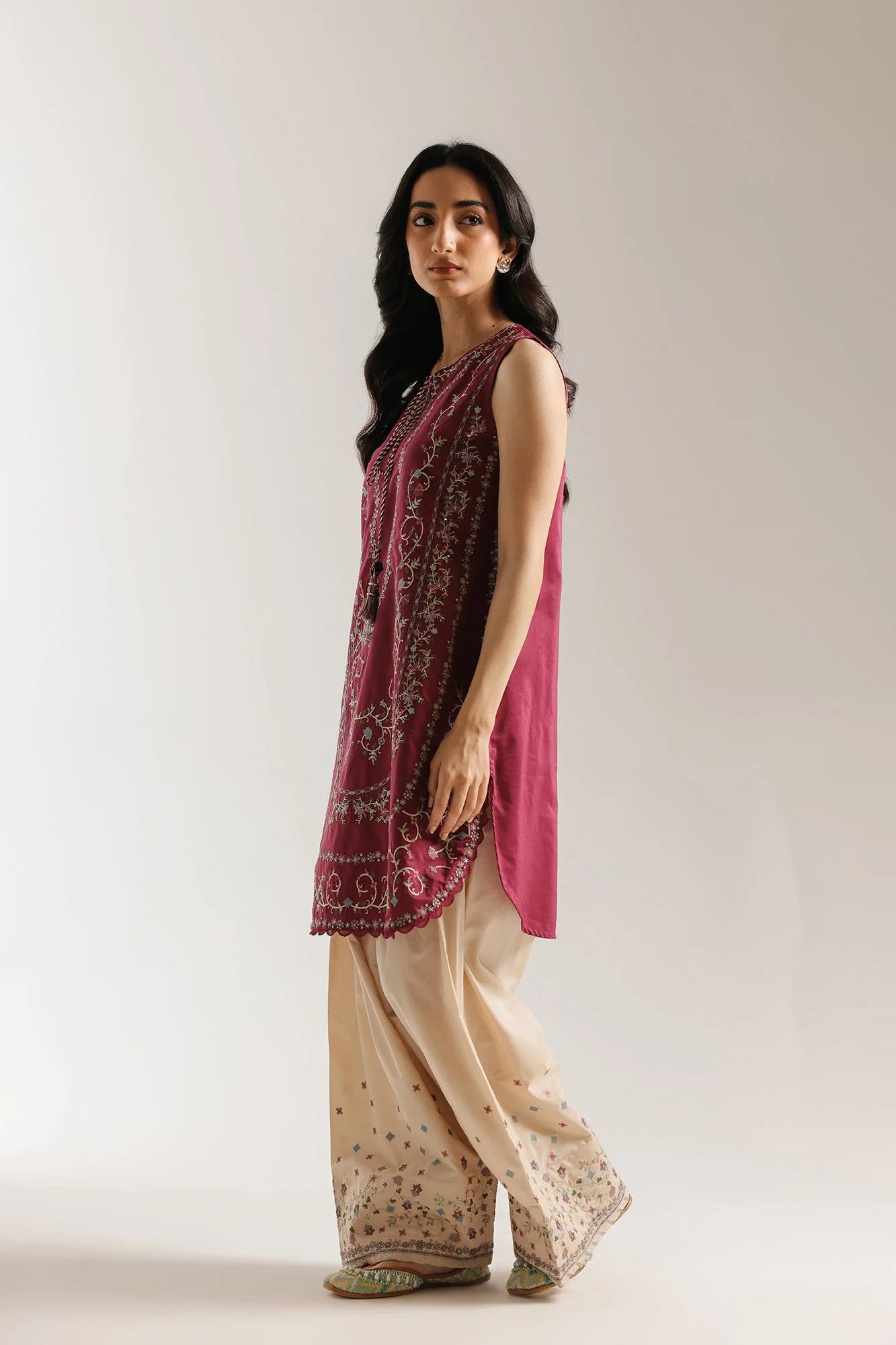 EMBROIDERED SUIT (E4154/103/414)