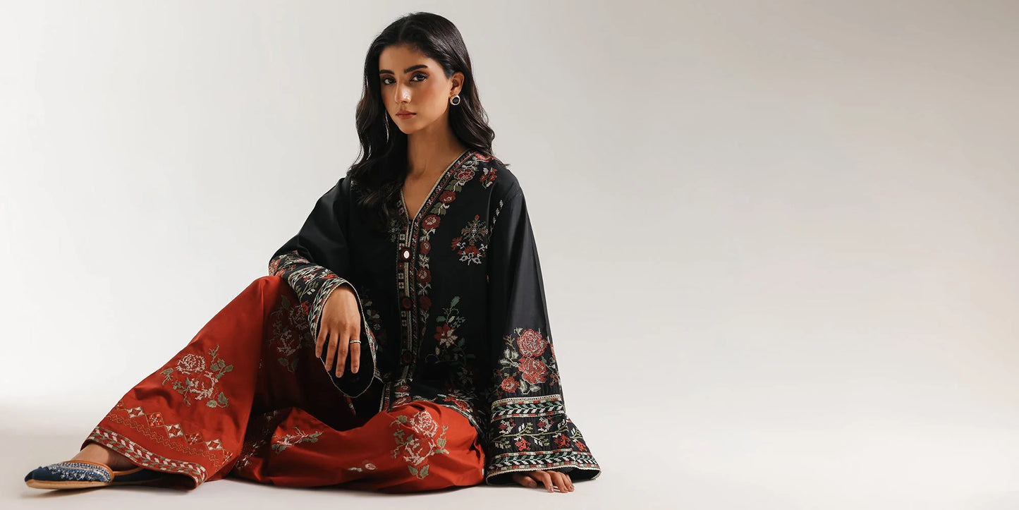 EMBROIDERED SUIT (E4157/103/901)