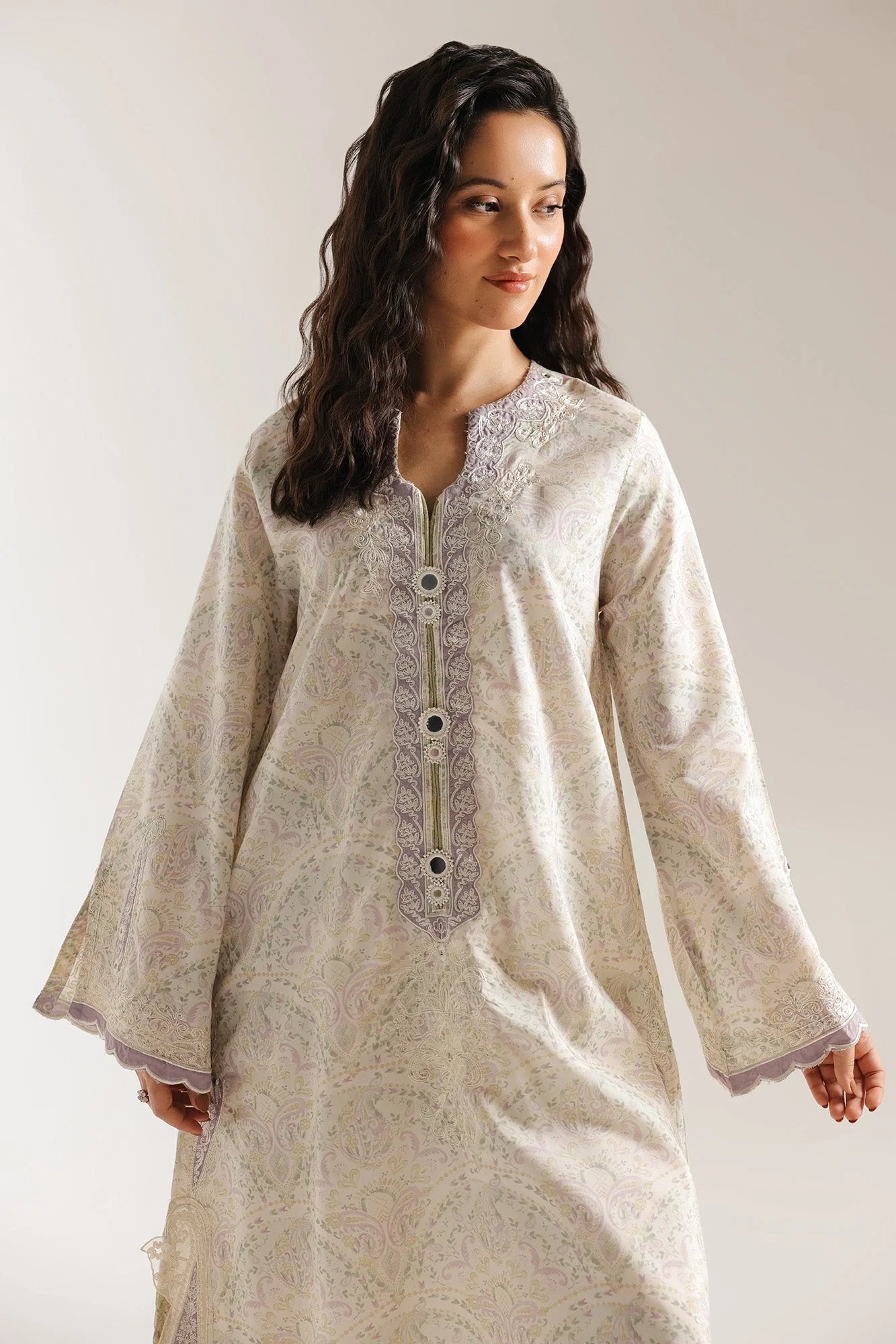 EMBROIDERED SUIT (E4170/103/005)