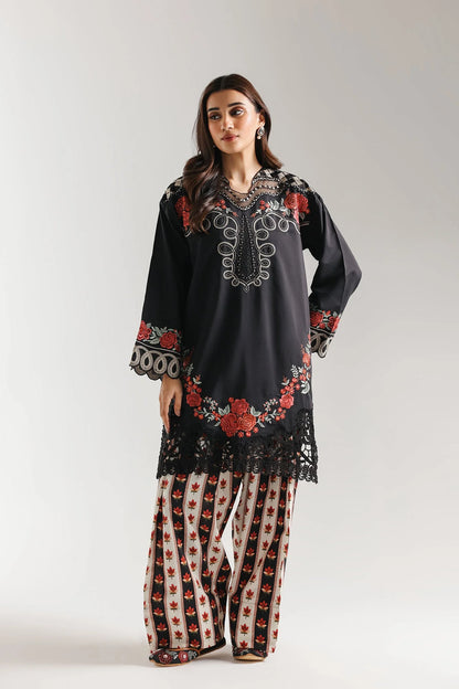 EMBROIDERED SUIT (E4221/103/902)