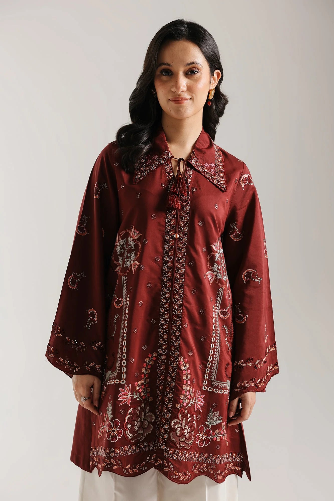 EMBROIDERED SUIT (E4223/103/303)