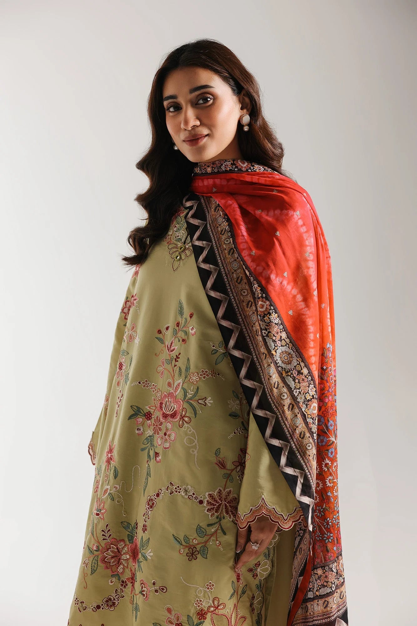 EMBROIDERED SUIT (E4238/103/127)