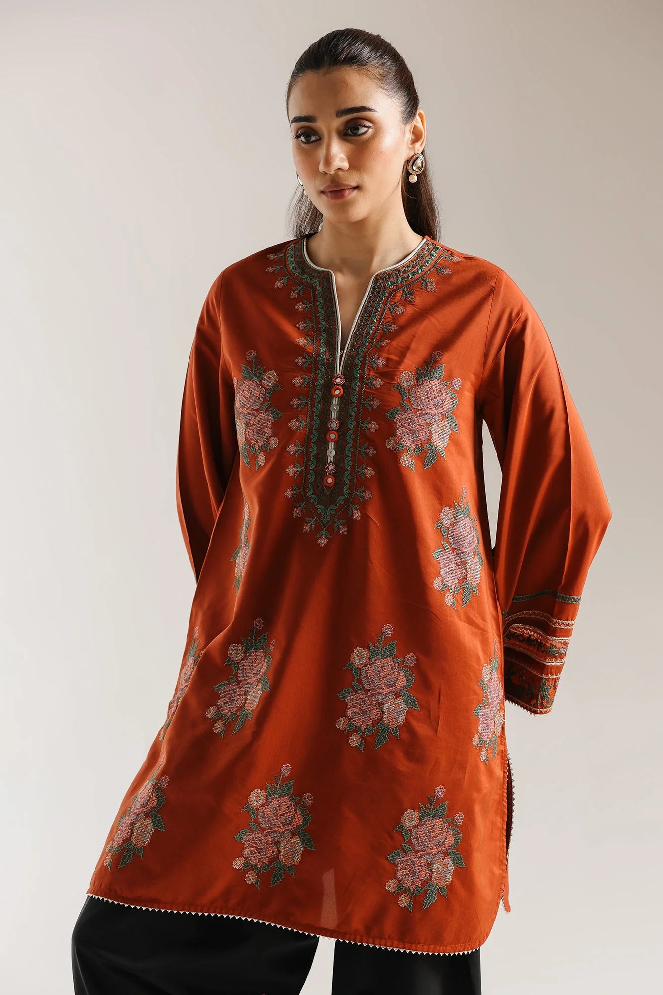 EMBROIDERED SUIT (E4245/103/209)
