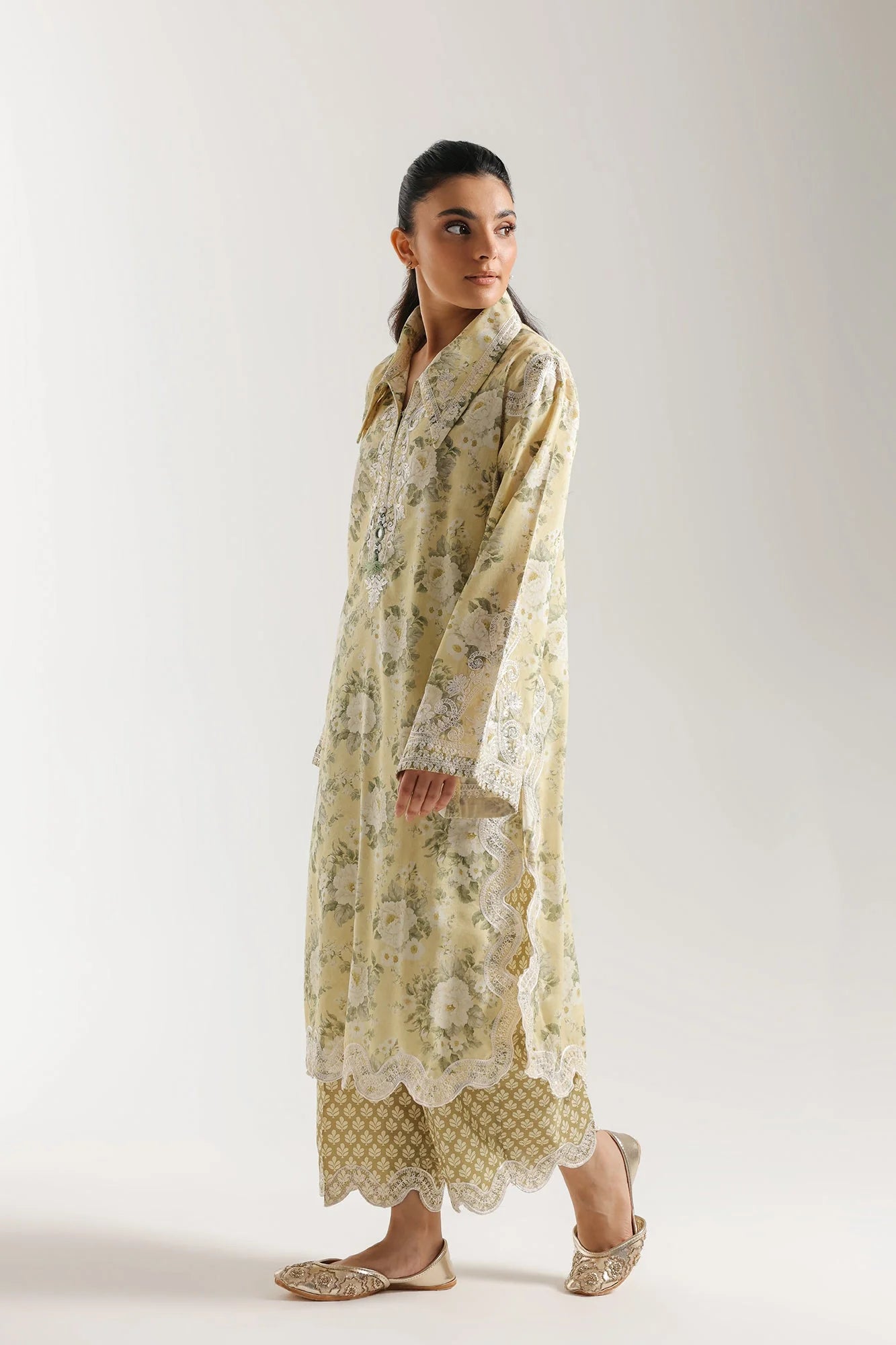 EMBROIDERED SUIT (E4272/103/110)
