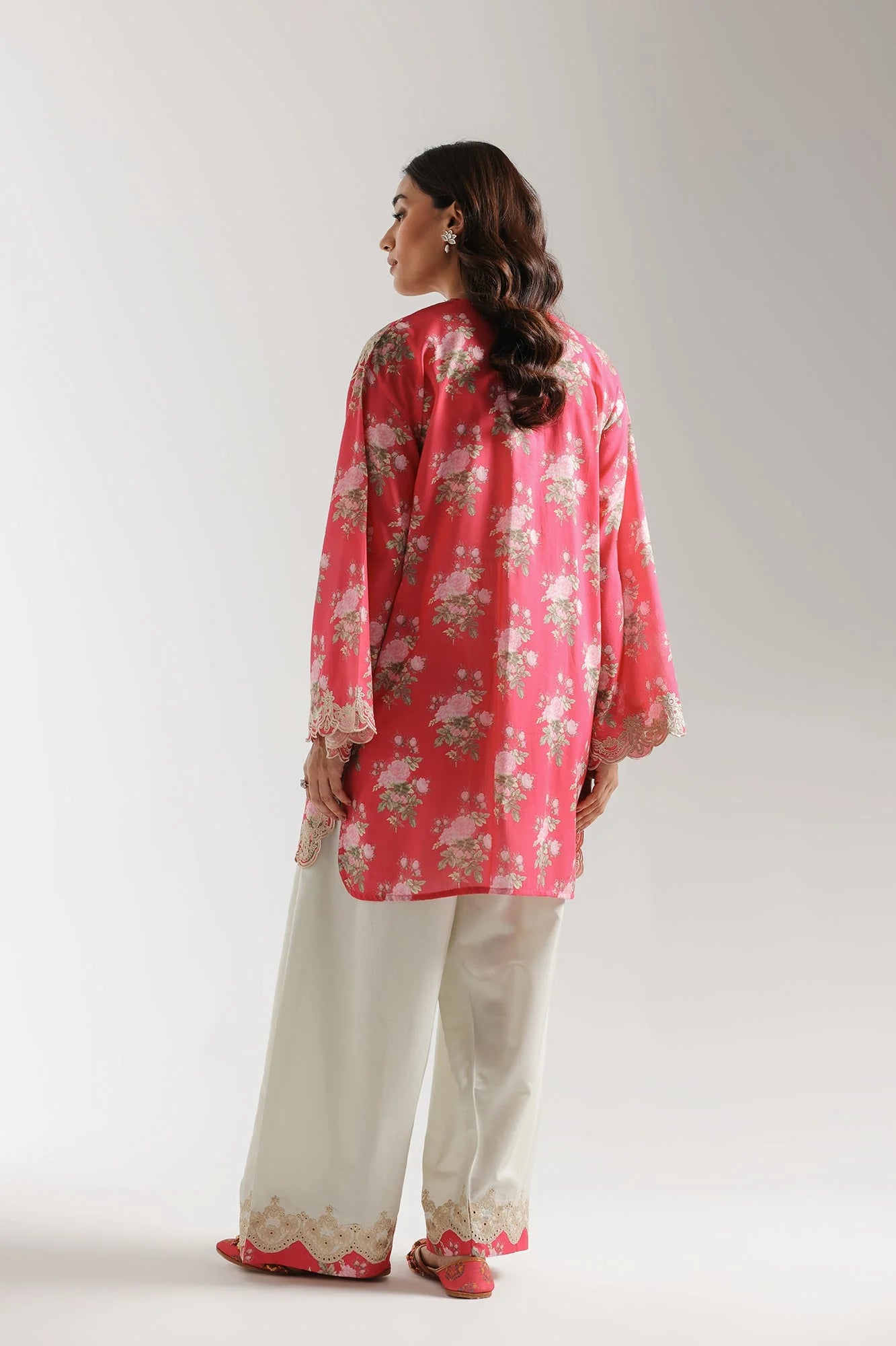 EMBROIDERED SUIT (E4273/103/406)
