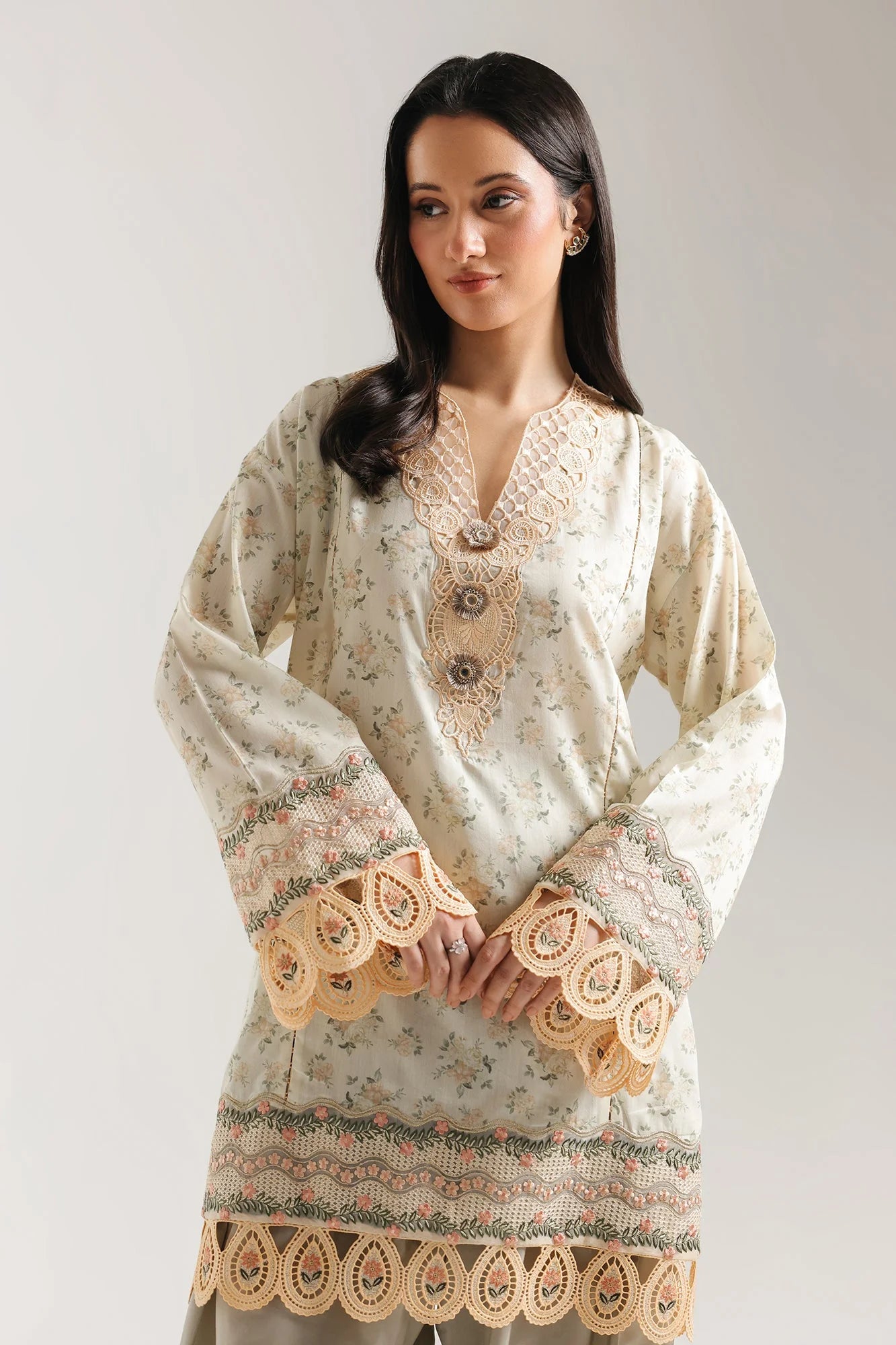 EMBROIDERED SUIT (E4274/103/115)