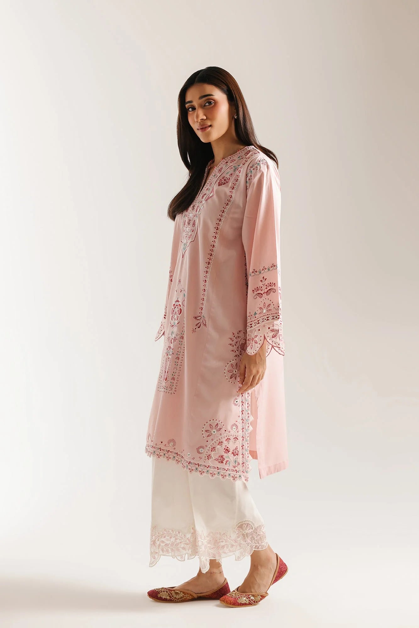 EMBROIDERED SUIT (E4276/103/427)