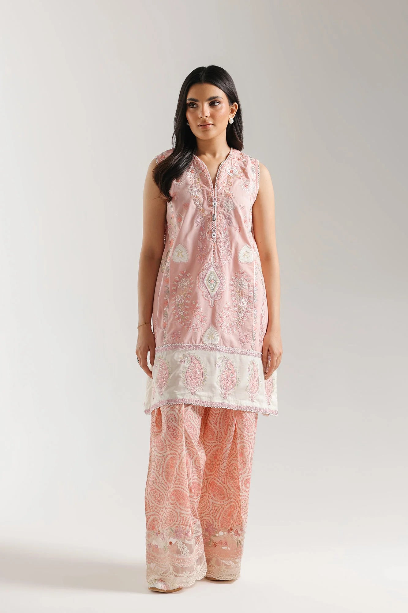 EMBROIDERED SUIT (E4279/103/425)
