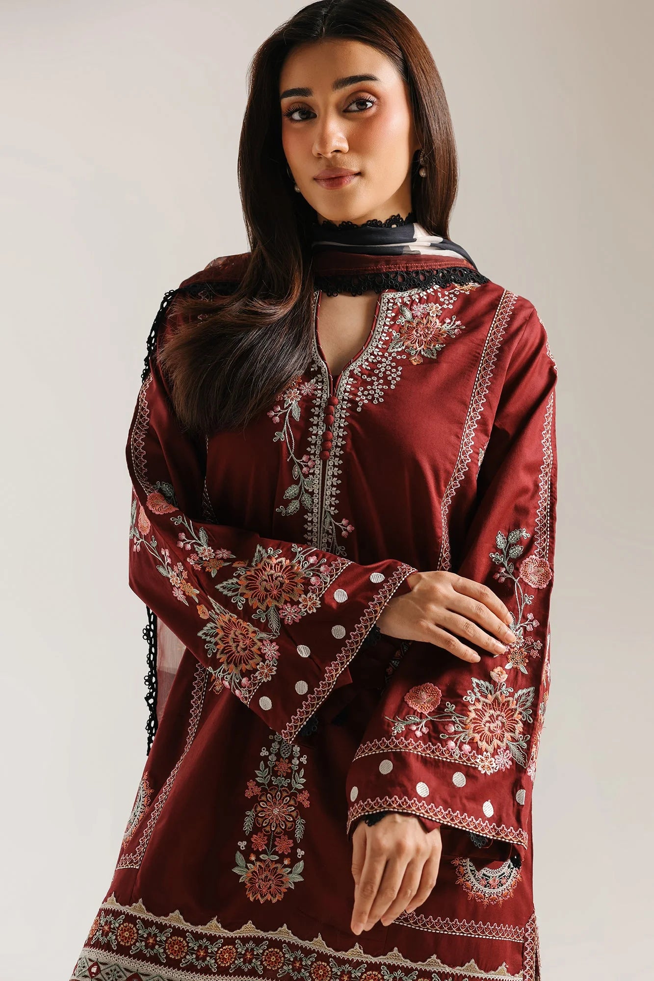 EMBROIDERED SUIT (E4280/103/302)