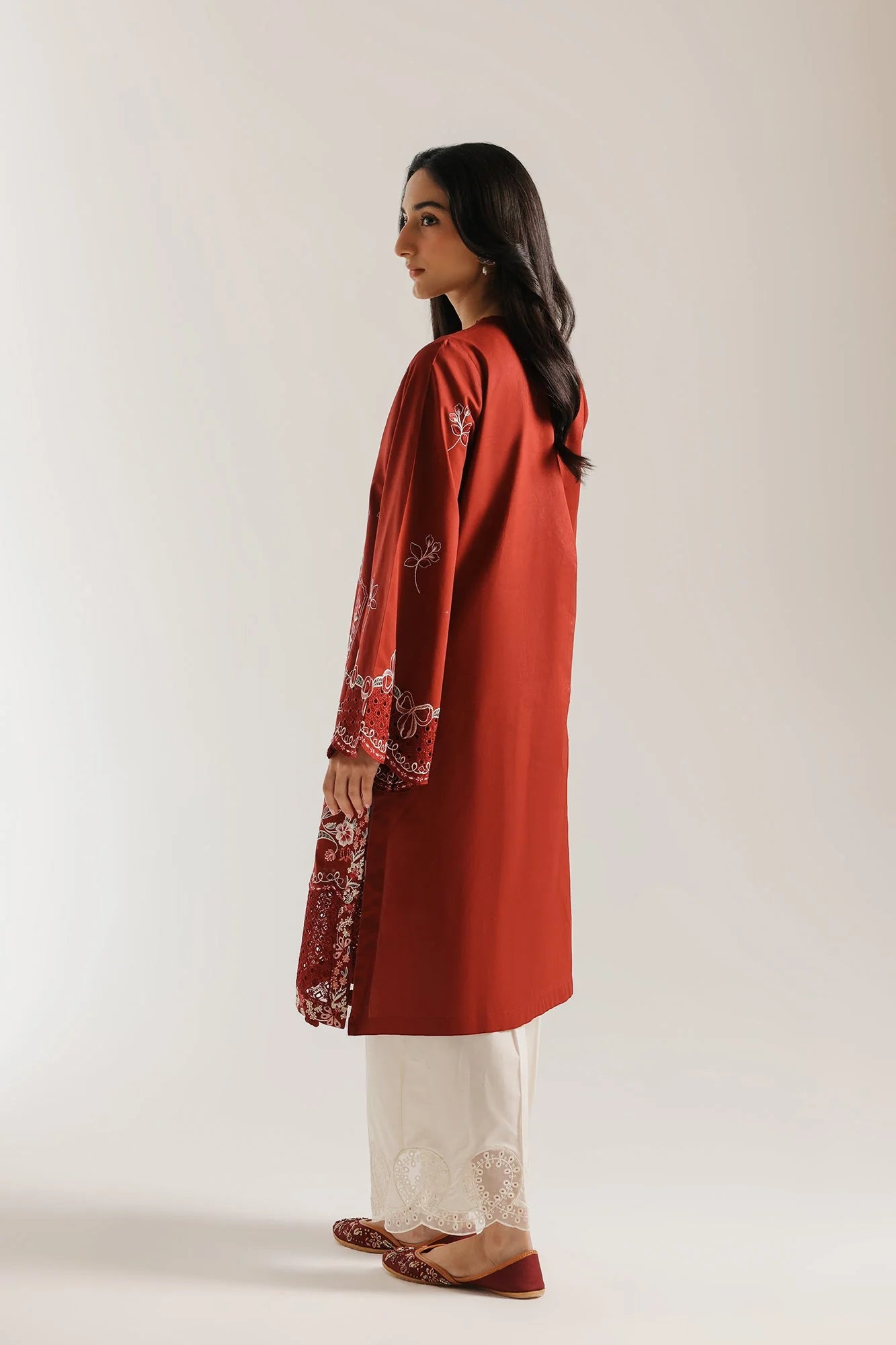 EMBROIDERED SUIT (E4293/103/415)