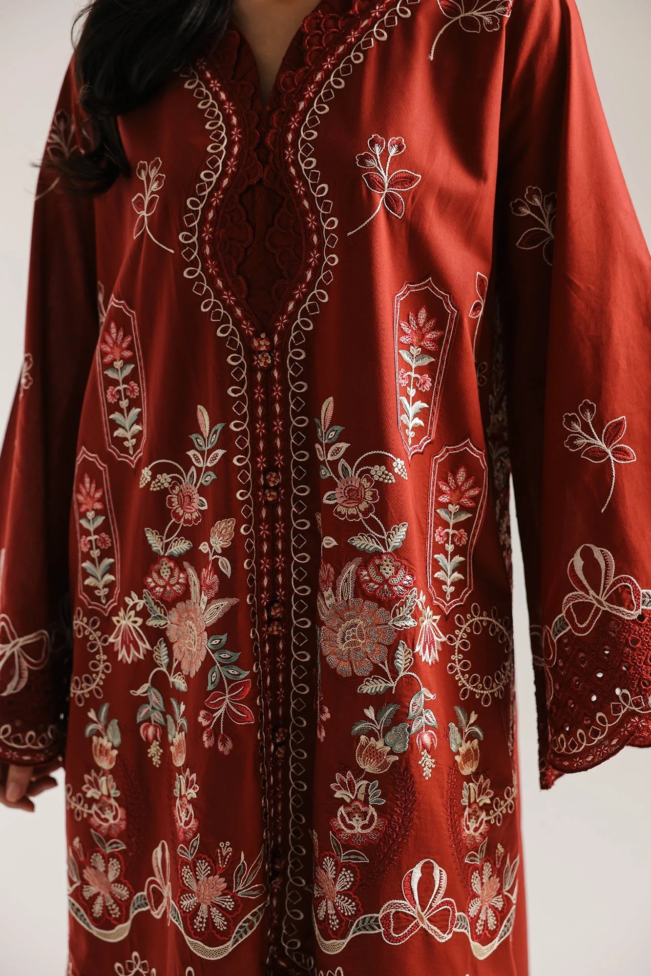 EMBROIDERED SUIT (E4293/103/415)